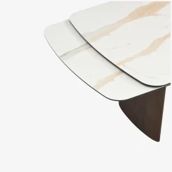 Hot Fesinos Petits Espaces|Tables